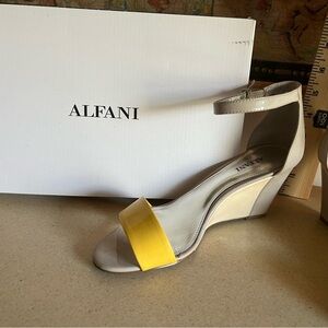 Alfani  - Size 7 Yellow and Cream Wedge Sandals
